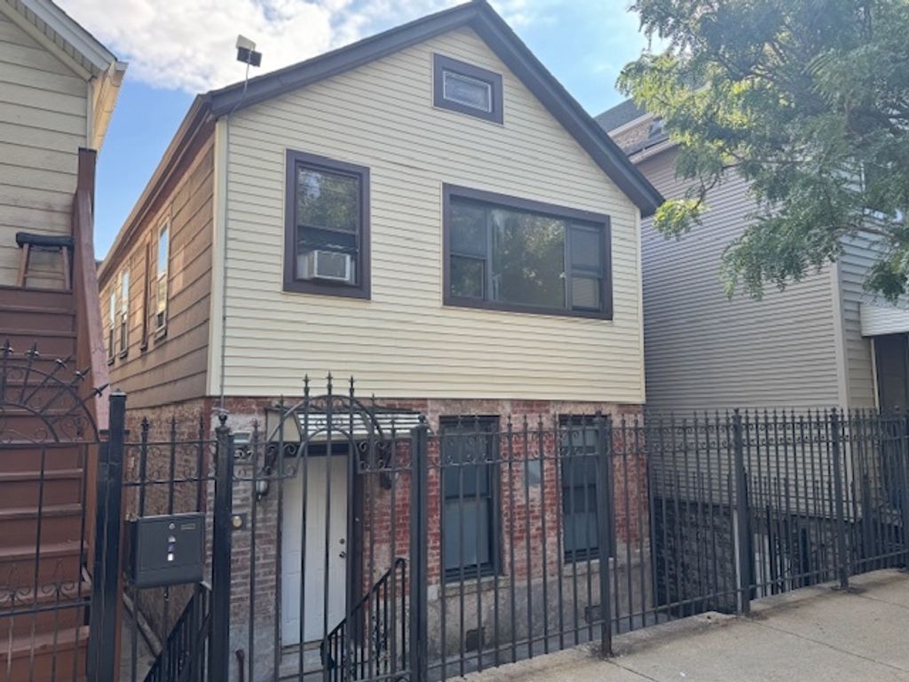 1727 W 19th Street, Chicago, IL 60608