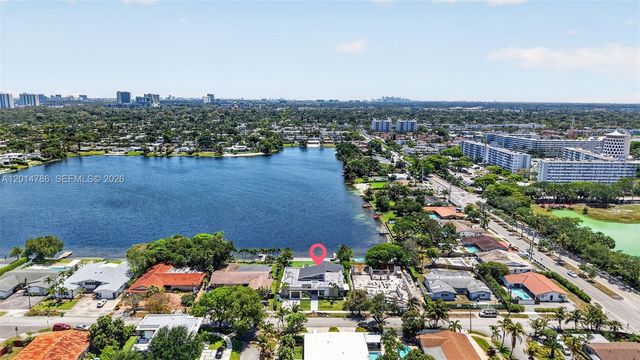1830 NE 193rd St, Miami, FL 33179