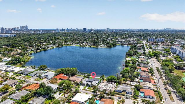 1830 NE 193rd St, Miami, FL 33179