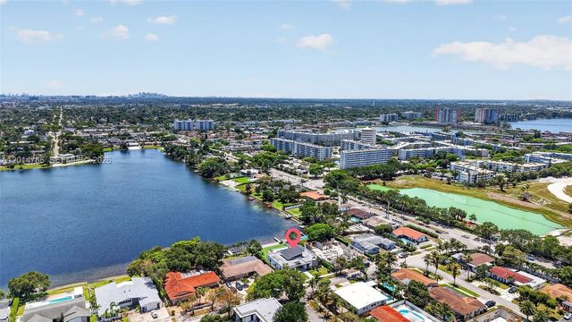 1830 NE 193rd St, Miami, FL 33179