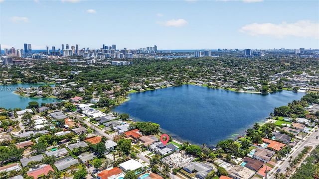 1830 NE 193rd St, Miami, FL 33179