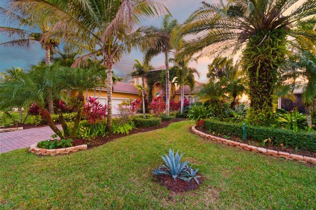 465 NW Dover Court, Port St. Lucie, Port St Lucie, FL 34983