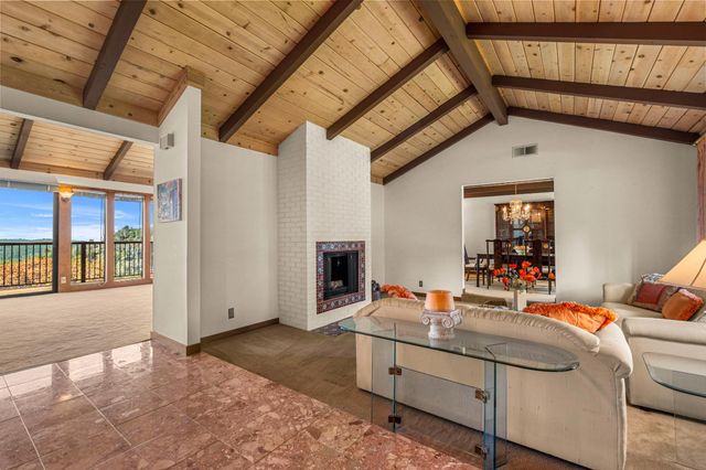 1582 Barrett Dr, Placerville, CA 95667