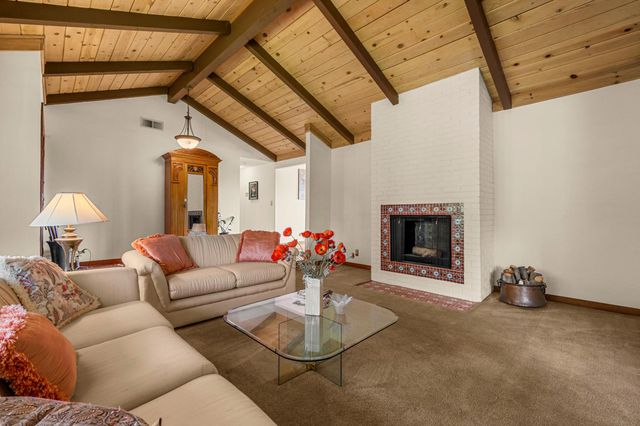 1582 Barrett Dr, Placerville, CA 95667