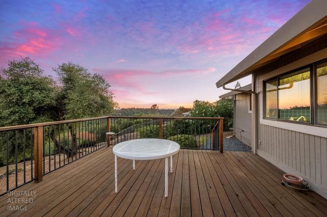 1582 Barrett Dr, Placerville, CA 95667