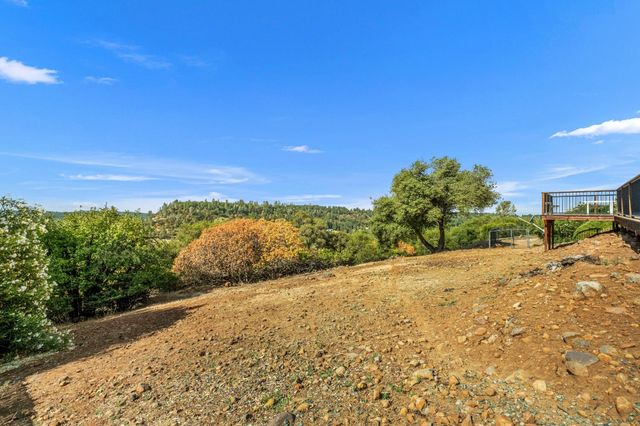 1582 Barrett Dr, Placerville, CA 95667