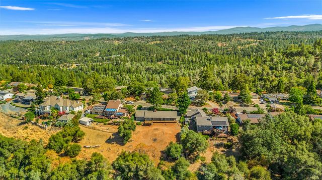 1582 Barrett Dr, Placerville, CA 95667