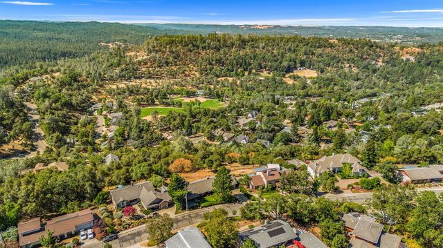 1582 Barrett Dr, Placerville, CA 95667