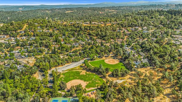 1582 Barrett Dr, Placerville, CA 95667
