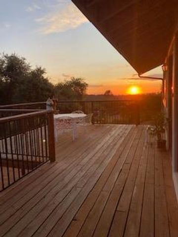 1582 Barrett Dr, Placerville, CA 95667