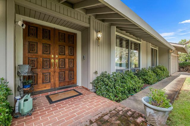 1582 Barrett Dr, Placerville, CA 95667