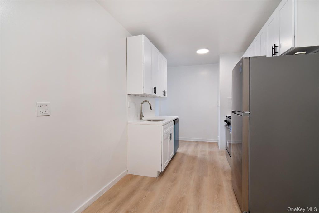 590 E 3rd Street 1L, Mount Vernon, NY 10553 — photo 3