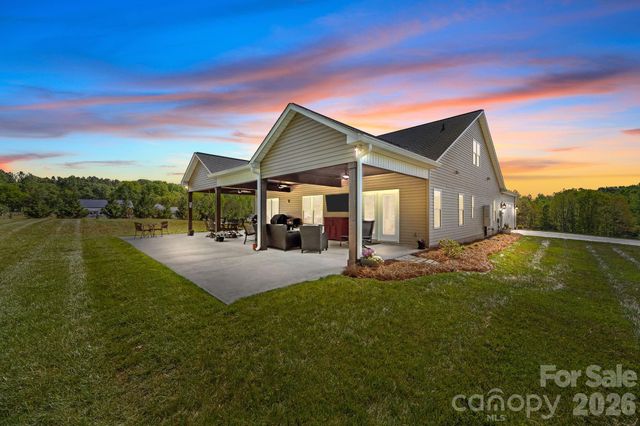 147 Haystack Lane, Olin, NC 28660