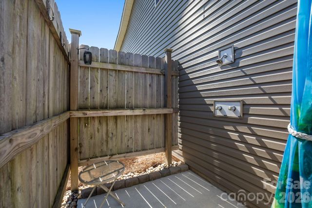 147 Haystack Lane, Olin, NC 28660