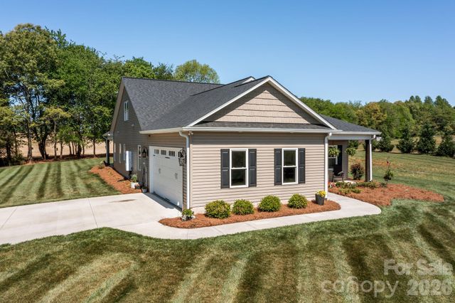 147 Haystack Lane, Olin, NC 28660