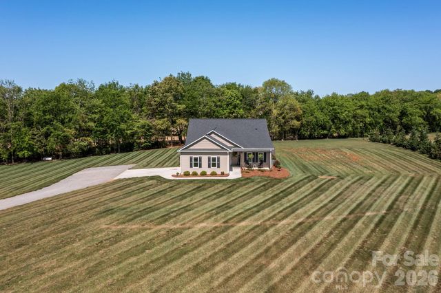 147 Haystack Lane, Olin, NC 28660