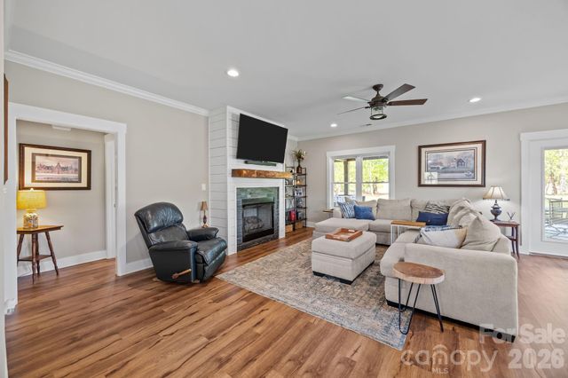 147 Haystack Lane, Olin, NC 28660