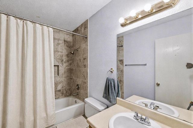 1809 Gracy Farms LN A, Austin, TX 78758