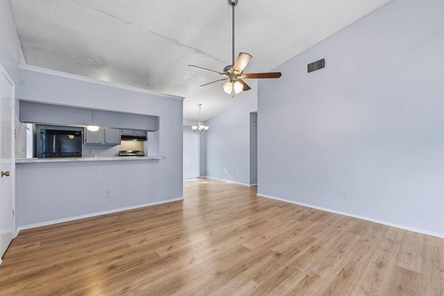 1809 Gracy Farms LN A, Austin, TX 78758