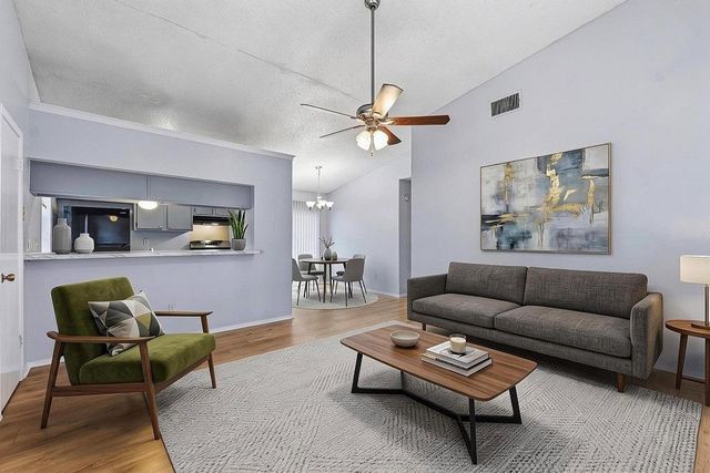 1809 Gracy Farms LN A, Austin, TX 78758