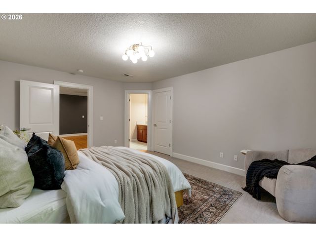 1005 Ne 152ND Ave, Vancouver, WA 98684