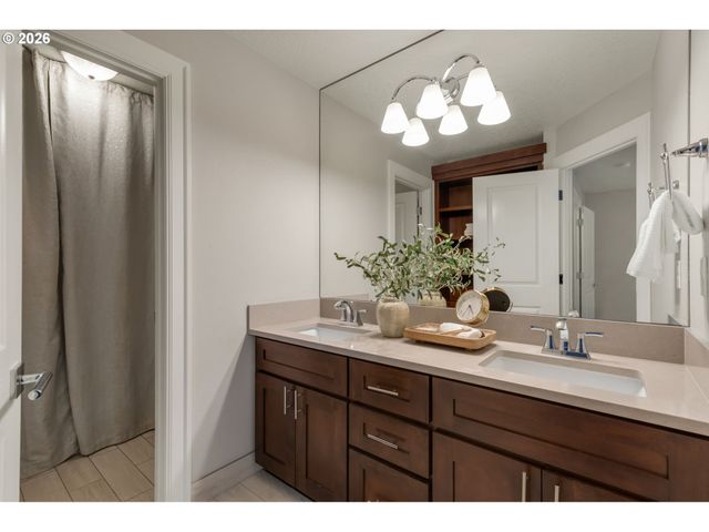 1005 Ne 152ND Ave, Vancouver, WA 98684