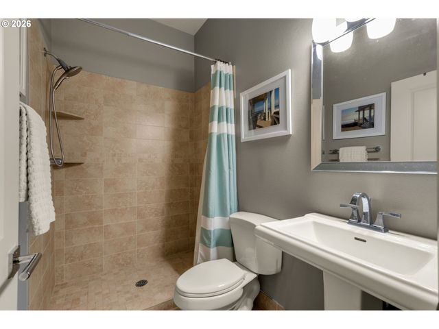 1005 Ne 152ND Ave, Vancouver, WA 98684