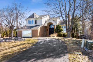 1079 Forest Bay Drive, Waterford, MI 48328