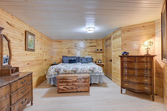 9698 Highway 43, Seneca, MO 64865