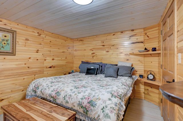 9698 Highway 43, Seneca, MO 64865