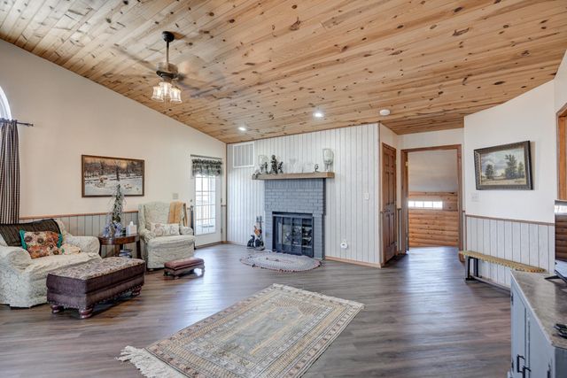 9698 Highway 43, Seneca, MO 64865