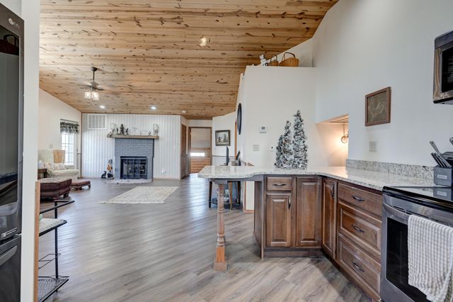 9698 Highway 43, Seneca, MO 64865