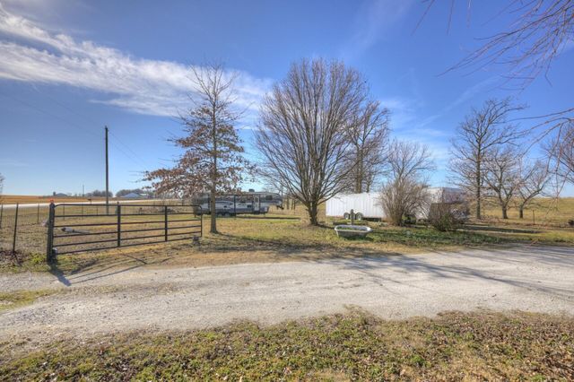 9698 Highway 43, Seneca, MO 64865