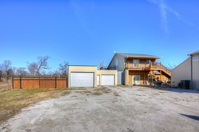 9698 Highway 43, Seneca, MO 64865