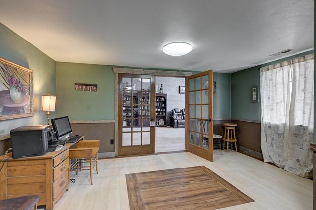 9698 Highway 43, Seneca, MO 64865