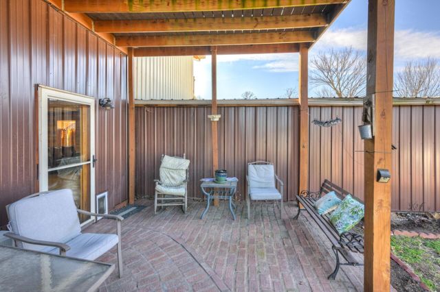 9698 Highway 43, Seneca, MO 64865