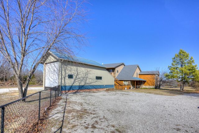 9698 Highway 43, Seneca, MO 64865