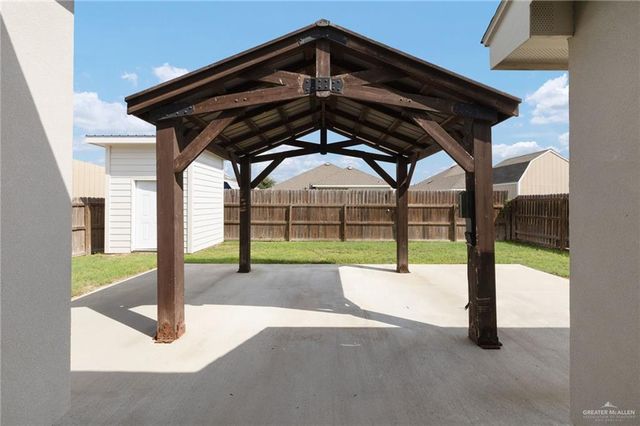 616 E Stevenson Avenue, Alton, TX 78573