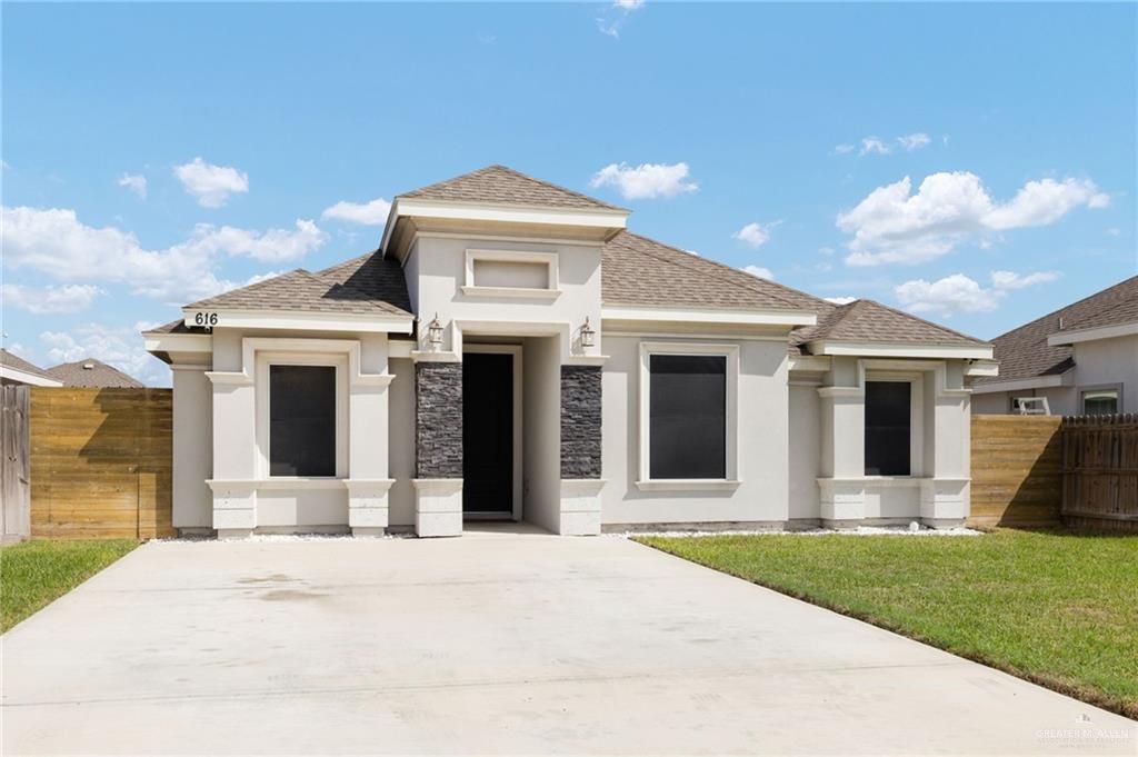 616 E Stevenson Avenue, Alton, TX 78573