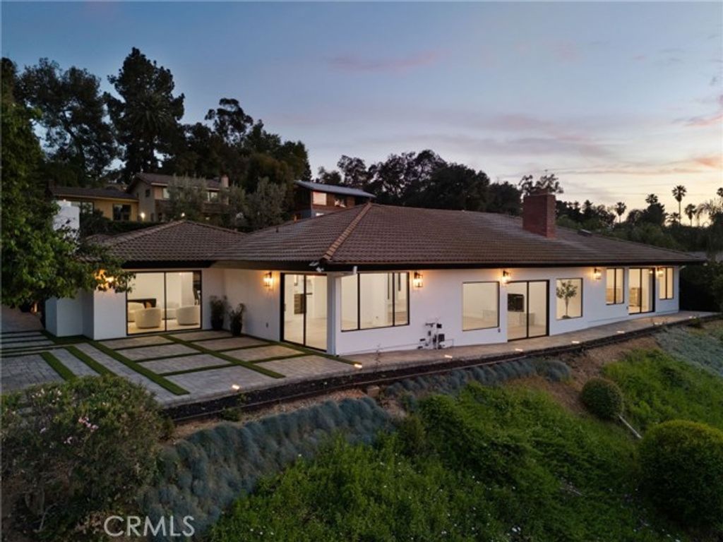 1200 Sunnyside, Redlands, CA 92373