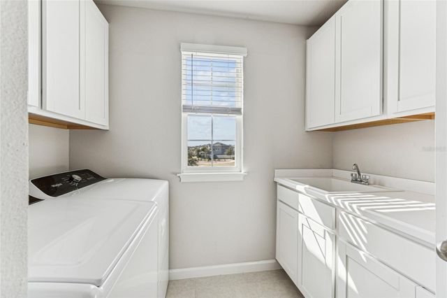 19780 BLUE POND DRIVE, Lutz, FL 33558