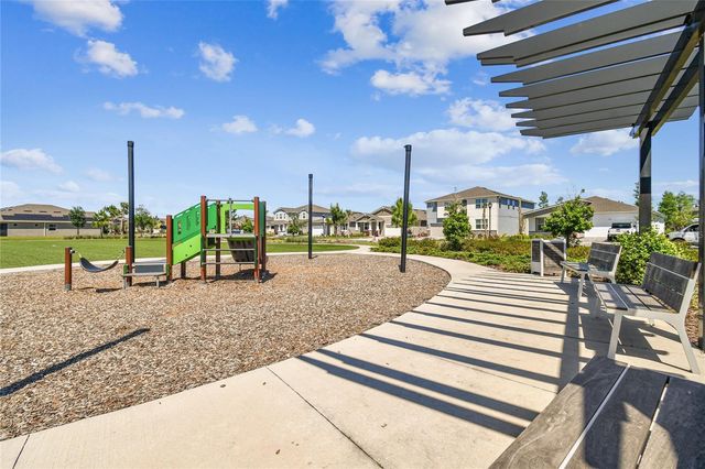 19780 BLUE POND DRIVE, Lutz, FL 33558