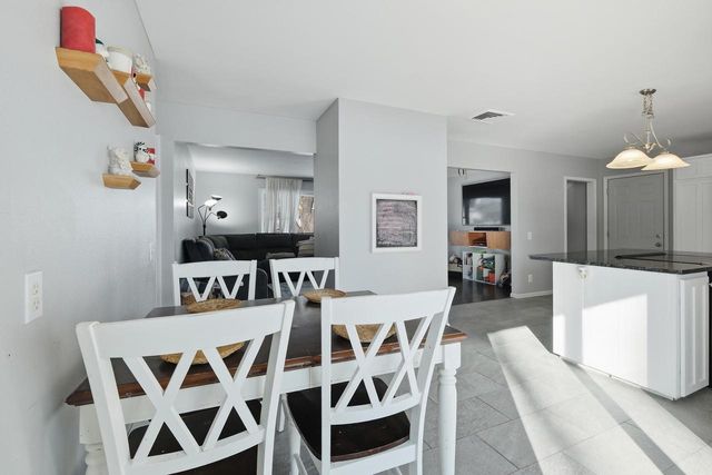 1443 Buena Vista DRIVE, Sun Prairie, WI 53590