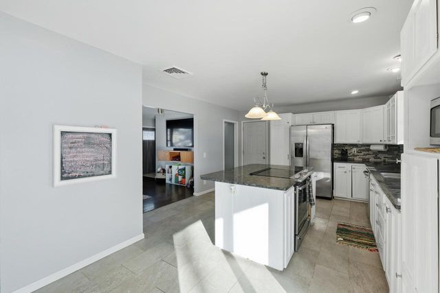 1443 Buena Vista DRIVE, Sun Prairie, WI 53590