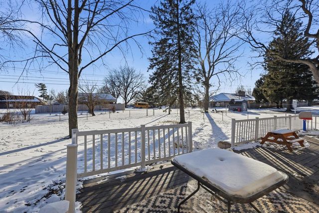 1443 Buena Vista DRIVE, Sun Prairie, WI 53590