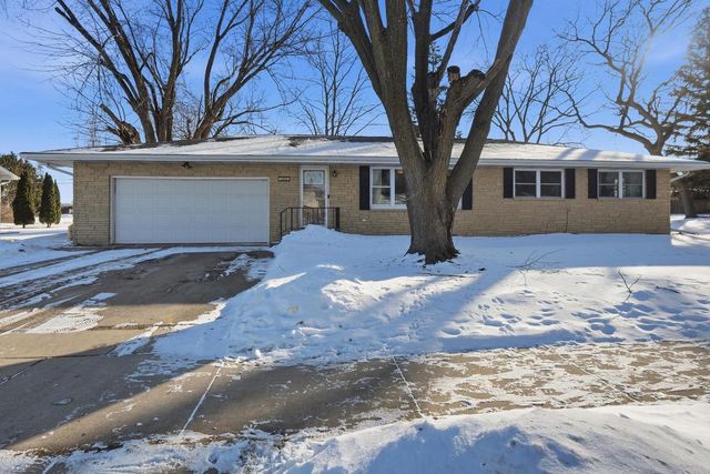 1443 Buena Vista DRIVE, Sun Prairie, WI 53590