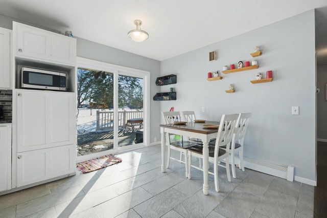 1443 Buena Vista DRIVE, Sun Prairie, WI 53590