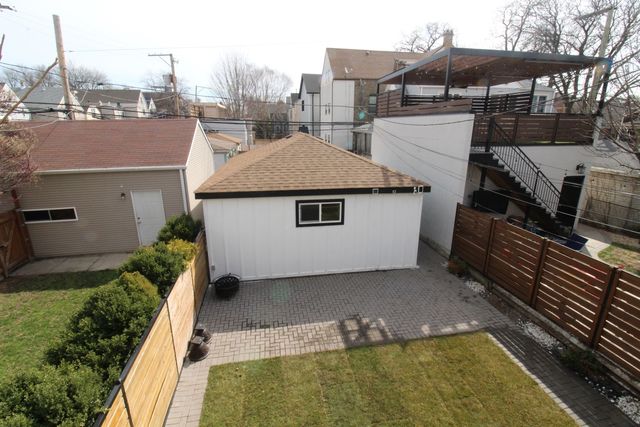 3541 N Damen Avenue, Chicago, IL 60618