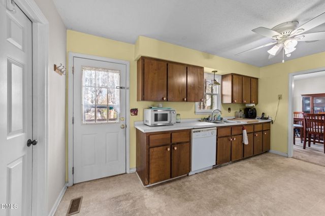 1900 Cedar Court, Clayton, NC 27520