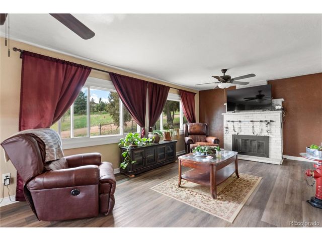 20 Larkspur St, Palmer Lake, CO 80133